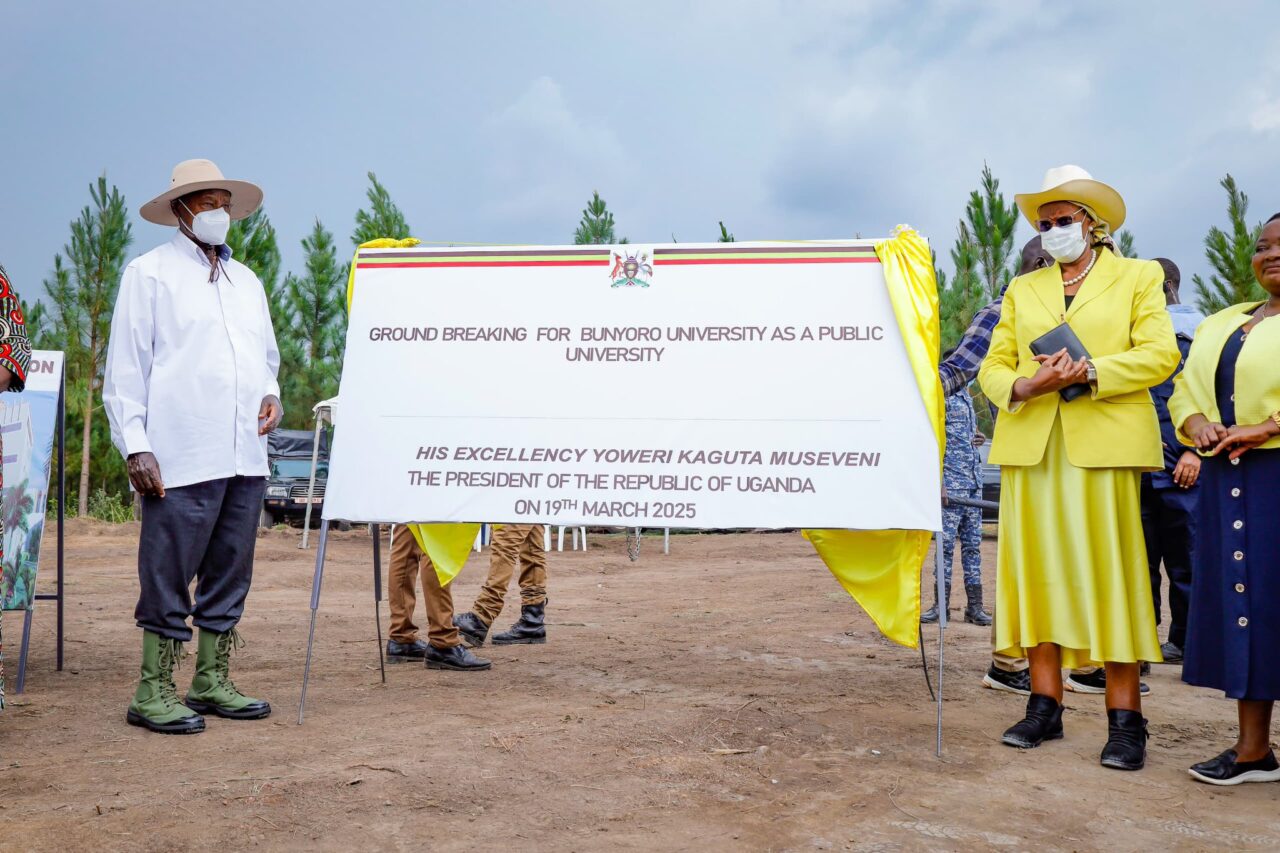 Govt gets title for Bunyoro University land